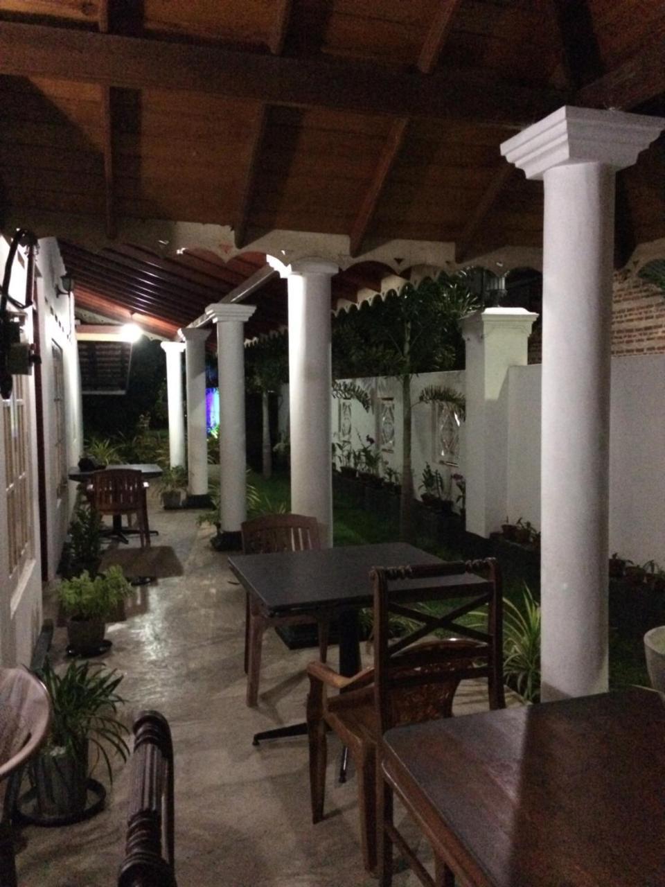 Sunrise Palace Negombo Dış mekan fotoğraf