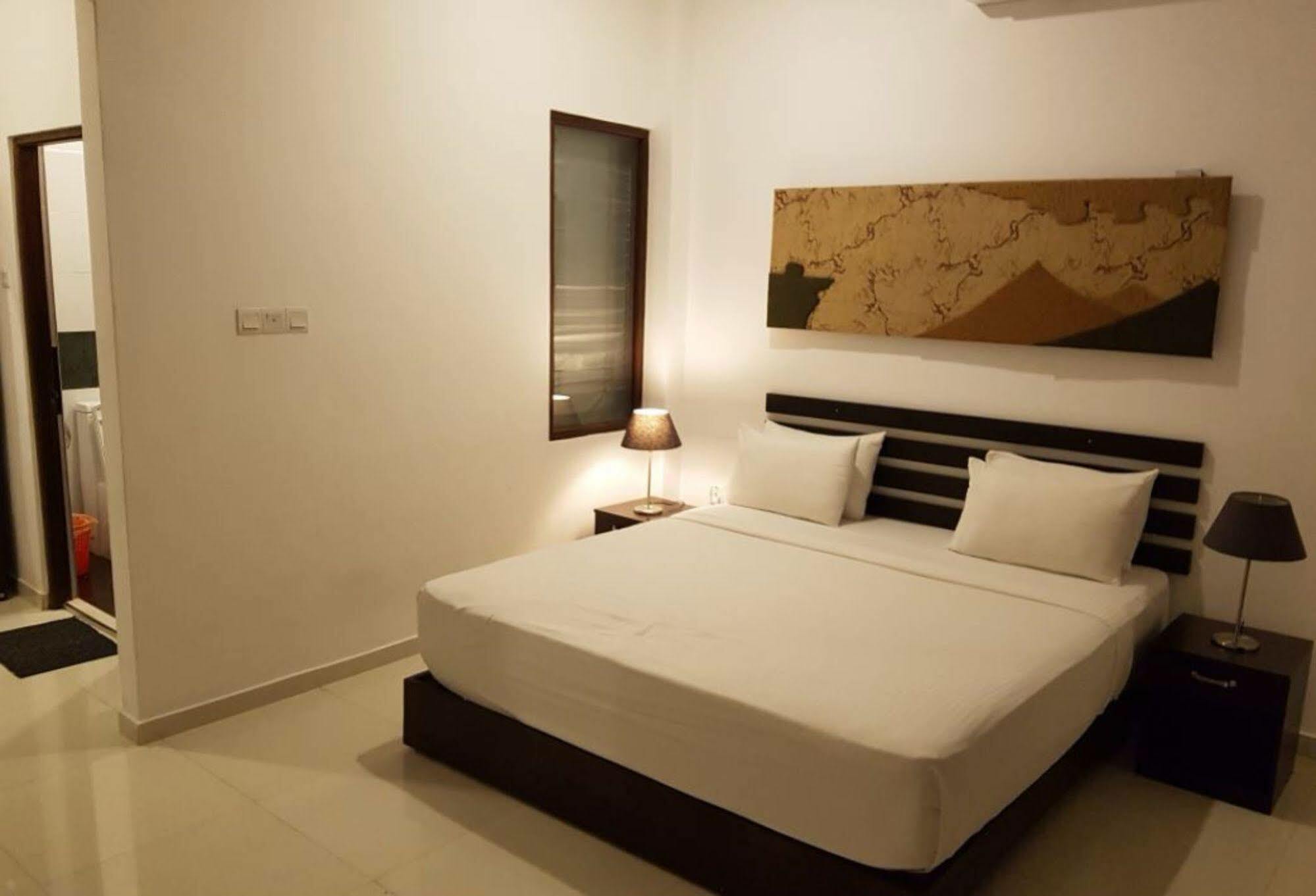 Sunrise Palace Negombo Dış mekan fotoğraf