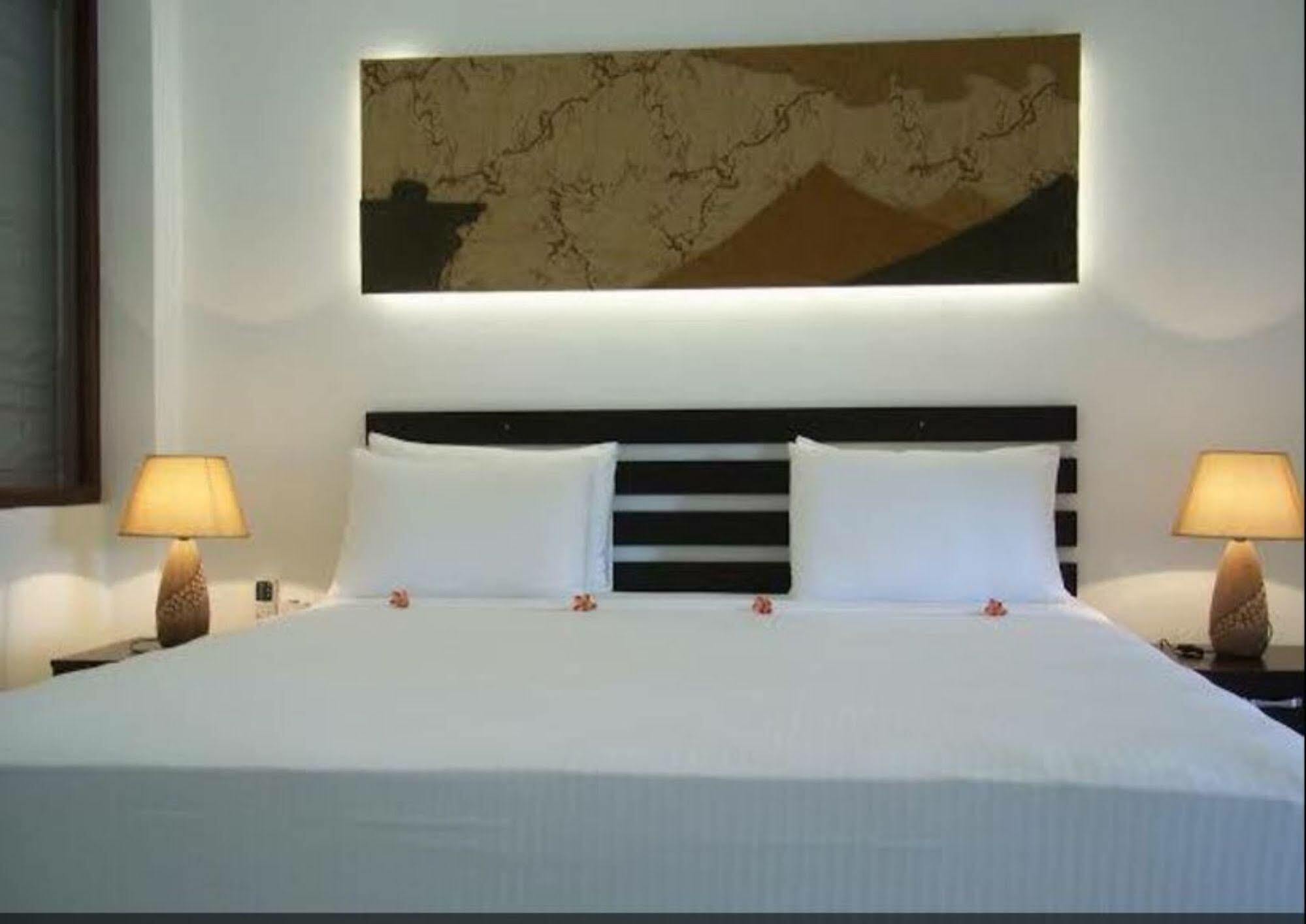 Sunrise Palace Negombo Dış mekan fotoğraf